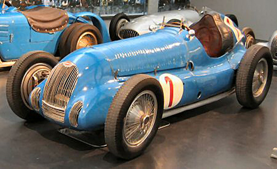 Jean Pierre Wimillie's winning and famous Bugatti T50-50B on display at the National Museum. Photo unknown.